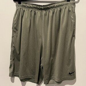 Nike's Men’s Shorts, Size XXL, Smoke-Free Home, Single Run on Back (See Photos)